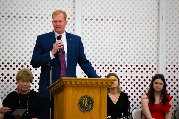 President Smith speaking at college credit plus ceremony