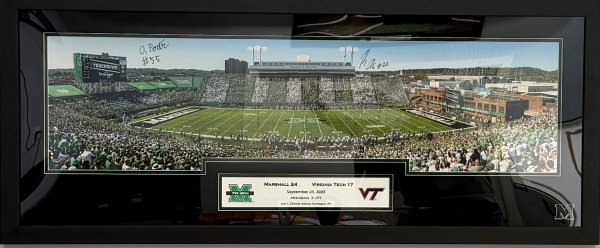 Framed photo Marshall vs. VT